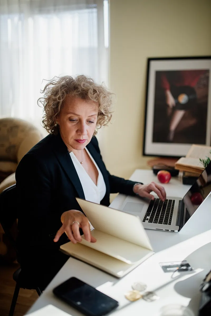 Before the Booking: Decoding Early Warning Signs in Client Communications